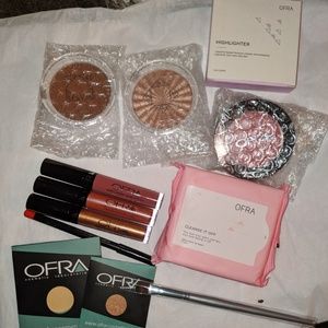 Brand new never used Ofra Cosmetics makeup set